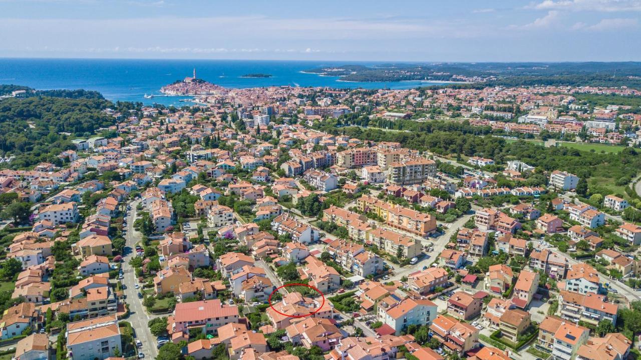 Black & White Apartment Rovinj Exteriör bild